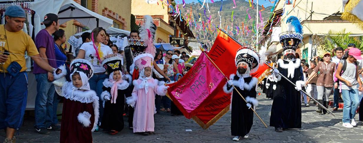 El alande de Tepoztlán y las comparsas de los barrios determinaron cancelar el Carnaval de Tepoztlán 2021 que se llevaría a cabo del 13 al 16 de febrero de 2021..