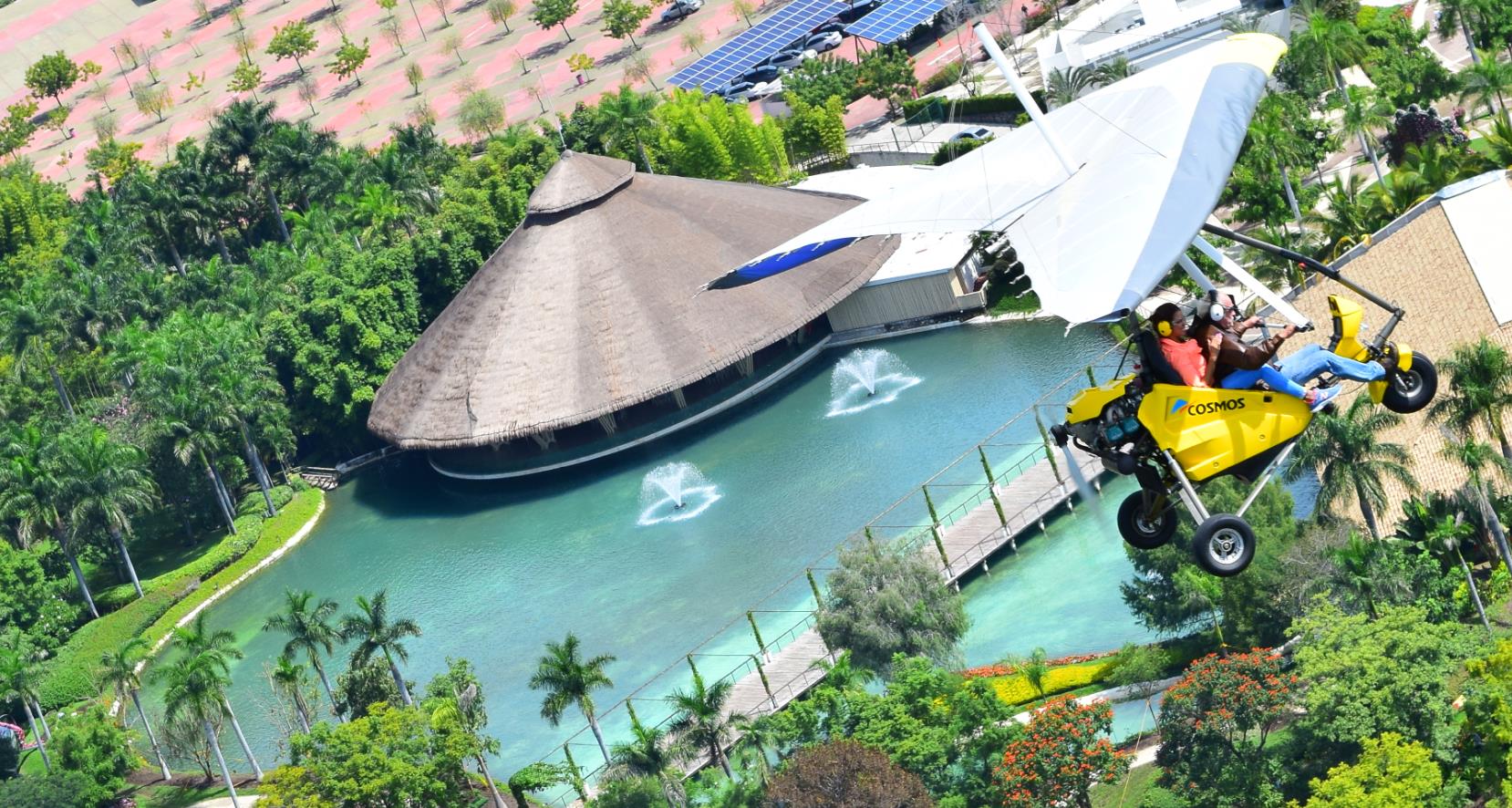 Ésta es una de las actividades más solicitadas por los grandes y los chavitos. Un vuelo ser tan tranquilo y relajante, o si lo prefieres puede ser emocionante y muy seguro..