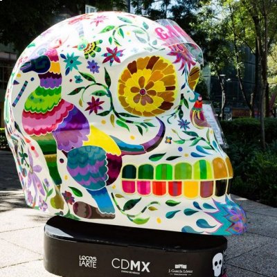 Mexicráneos en Monumento a la Revolución