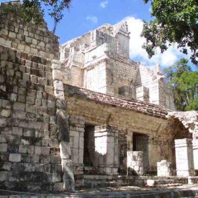 Zona Arqueológica de Xtampak