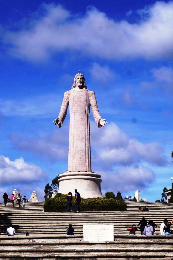 Monumento Al Cristo Rey