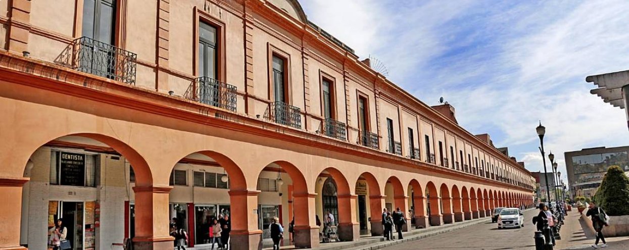Los Portales